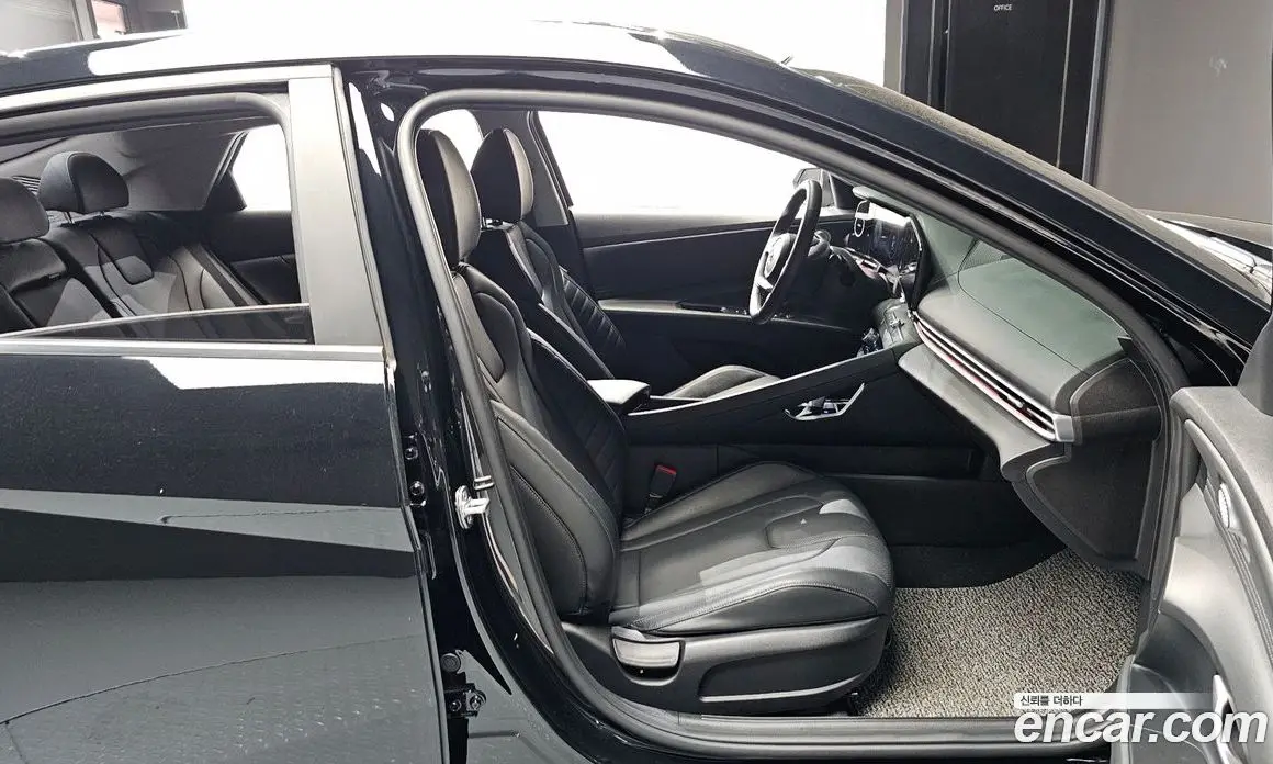 Hyundai Avante 2021 1.6 автомат (гидро), фото 16