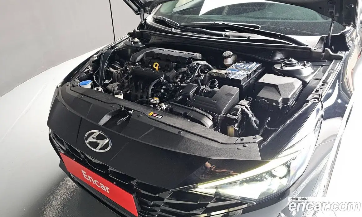 Hyundai Avante 2021 1.6 автомат (гидро), фото 6
