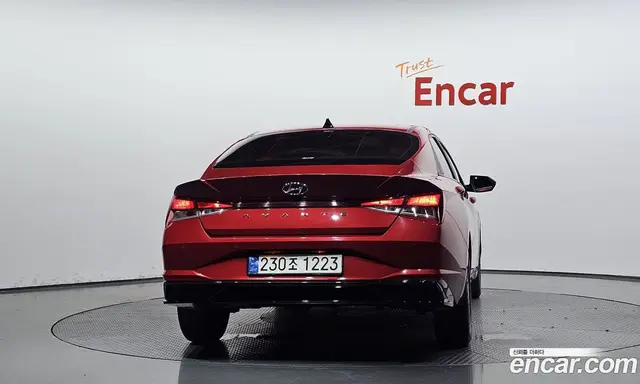 Hyundai Avante 2023 1.6 автомат (гидро), миниатюра 4
