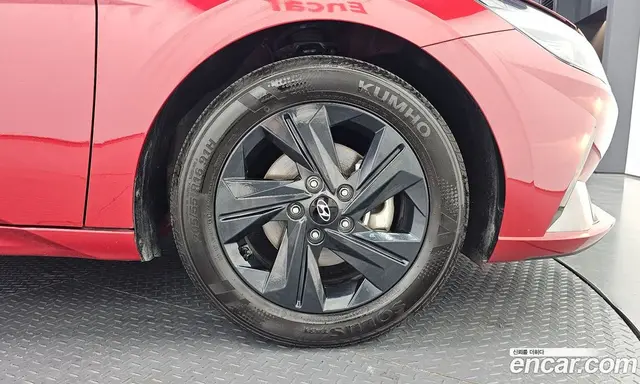 Hyundai Avante 2023 1.6 автомат (гидро), миниатюра 7
