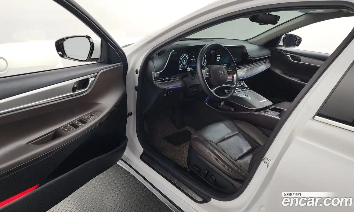 Hyundai Grandeur 2021 2.5 автомат (гидро), фото 13