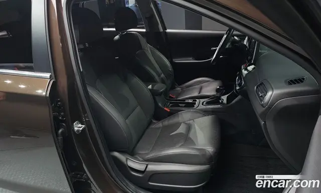 Hyundai i30 2016 1.4 автомат (гидро), миниатюра 11