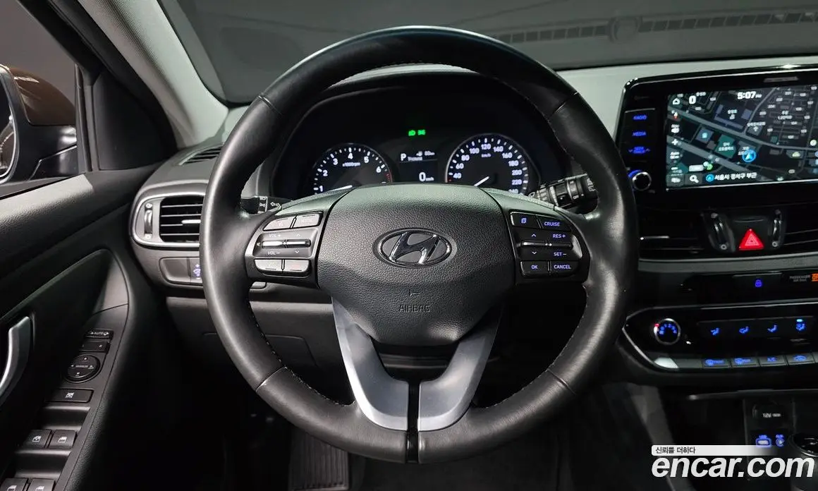 Hyundai i30 2016 1.4 автомат (гидро), фото 13