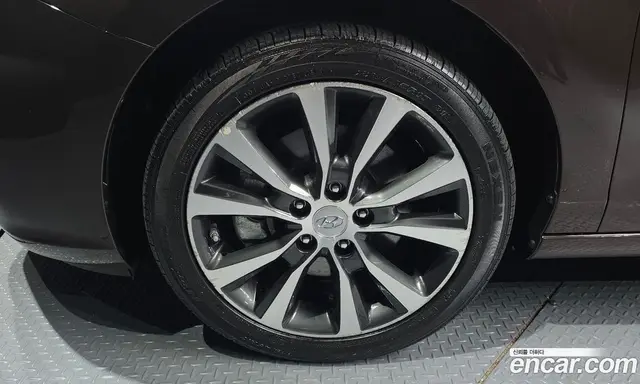 Hyundai i30 2016 1.4 автомат (гидро), миниатюра 5