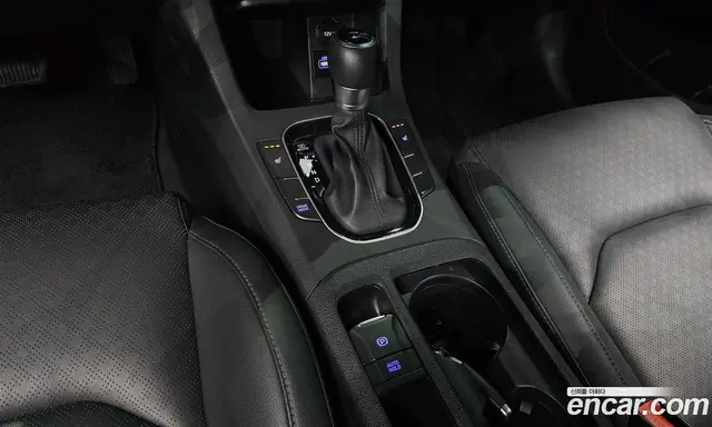 Hyundai i30 2016 1.4 автомат (гидро), миниатюра 9