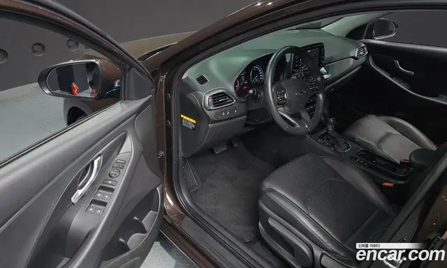 Hyundai i30 2016 1.4 автомат (гидро), миниатюра 10