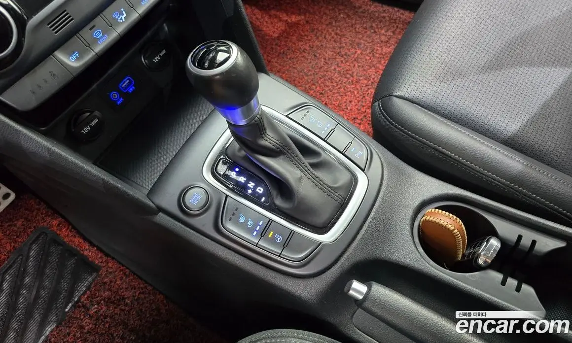 Hyundai Kona 2018 1.6 автомат (гидро), фото 12