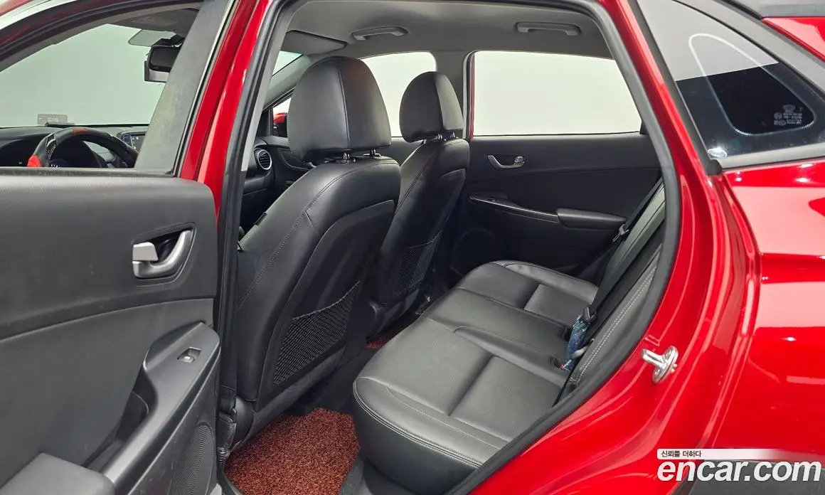 Hyundai Kona 2018 1.6 автомат (гидро), фото 18