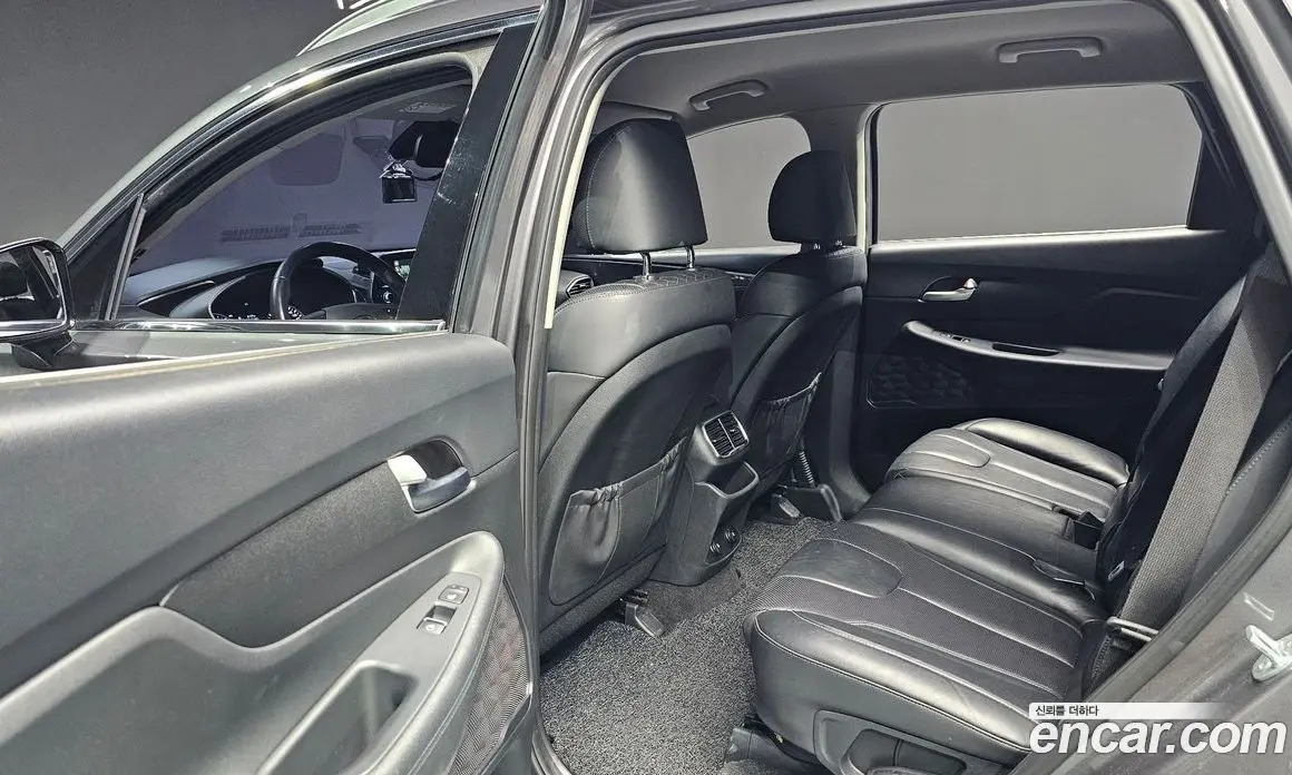 Hyundai Santa Fe 2018 2.0 автомат (гидро), фото 16 Hyundai Santa Fe 2018 2.0 автомат (гидро), фото 16