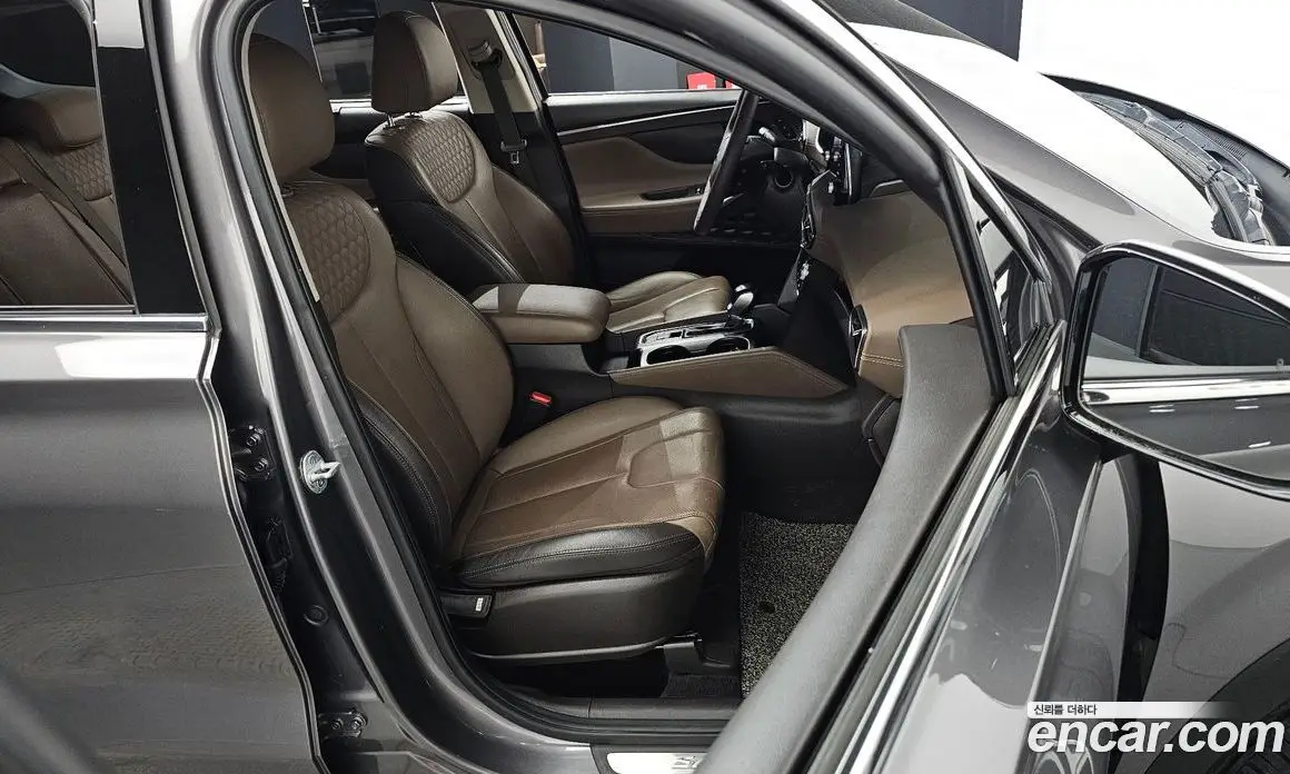 Hyundai Santa Fe 2019 2.0 автомат (гидро), фото 12 Hyundai Santa Fe 2019 2.0 автомат (гидро), фото 12