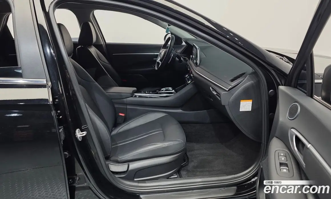 Hyundai Sonata 2023 2.0 автомат (гидро), фото 11