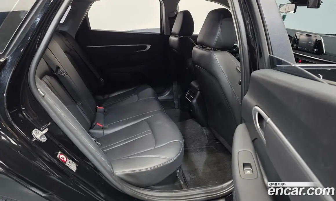 Hyundai Sonata 2023 2.0 автомат (гидро), фото 12