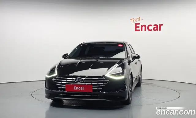 Hyundai Sonata 2023 2.0 автомат (гидро), миниатюра 3