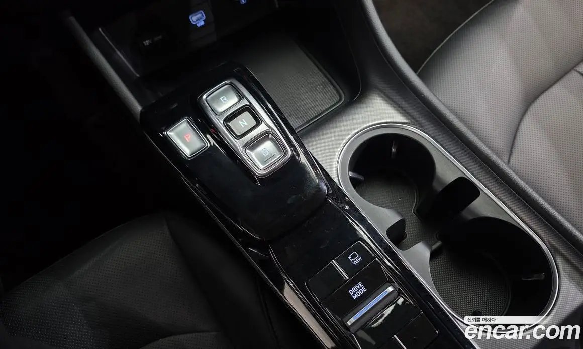 Hyundai Sonata 2023 2.0 автомат (гидро), фото 9