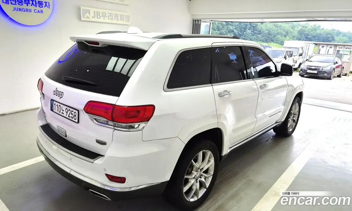 Jeep Cherokee 2015 3.0 автомат (гидро), фото 13