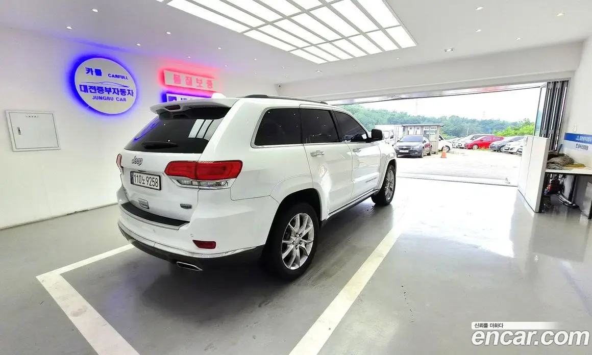 Jeep Cherokee 2015 3.0 автомат (гидро), фото 7
