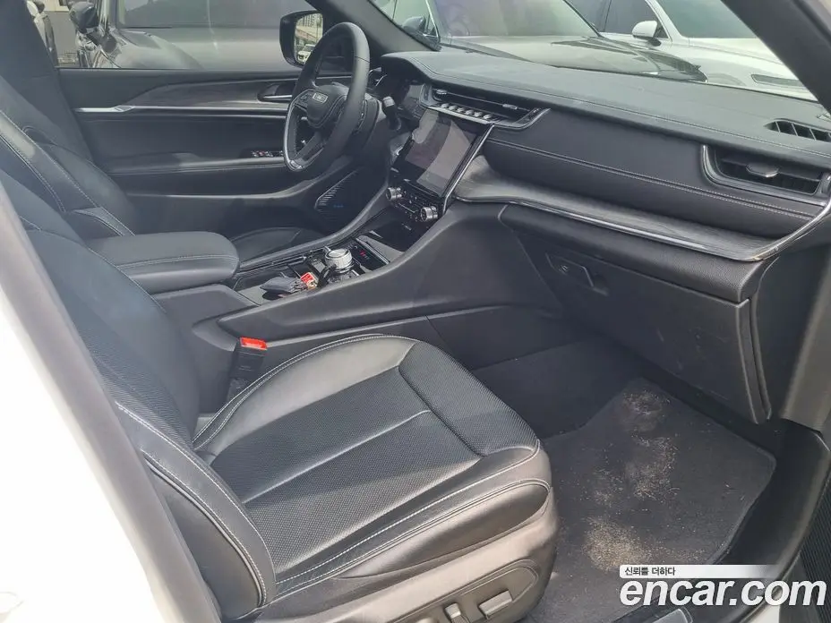 Jeep Cherokee 2023 3.6 автомат (гидро), фото 17