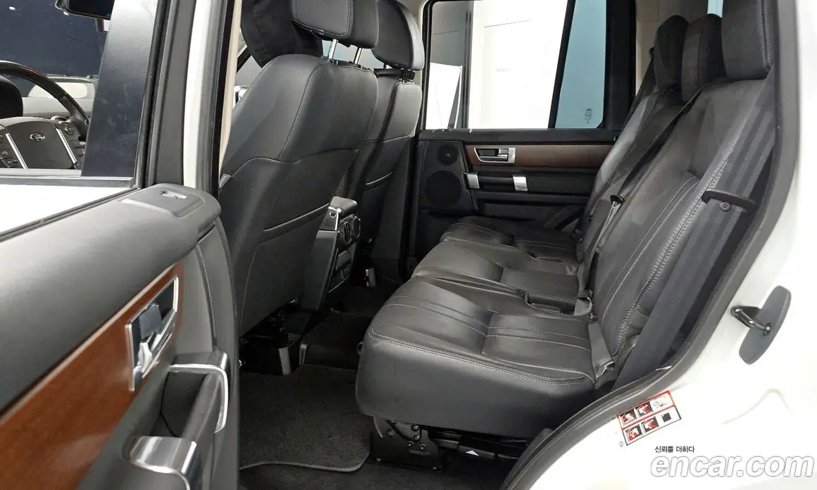 Land Rover Discovery 2016 3.0 автомат (гидро), фото 13