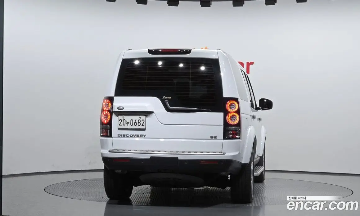 Land Rover Discovery 2016 3.0 автомат (гидро), фото 4