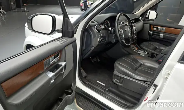 Land Rover Discovery 2016 3.0 автомат (гидро), миниатюра 10