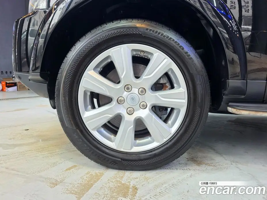 Land Rover Discovery 2016 3.0 автомат (гидро), фото 5