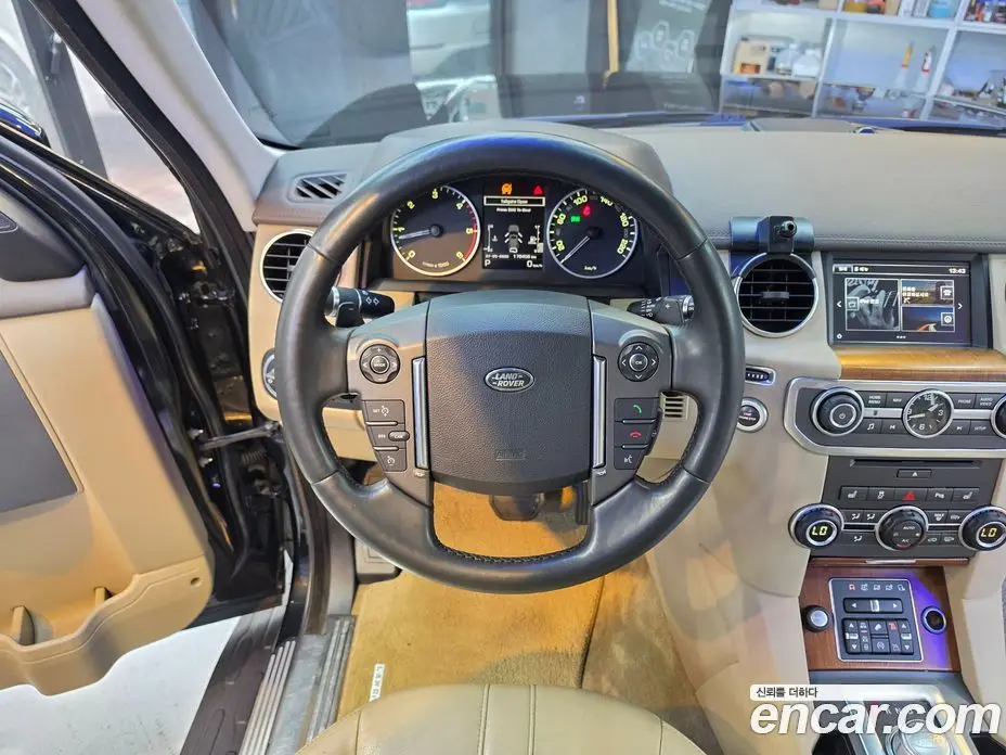 Land Rover Discovery 2016 3.0 автомат (гидро), фото 9