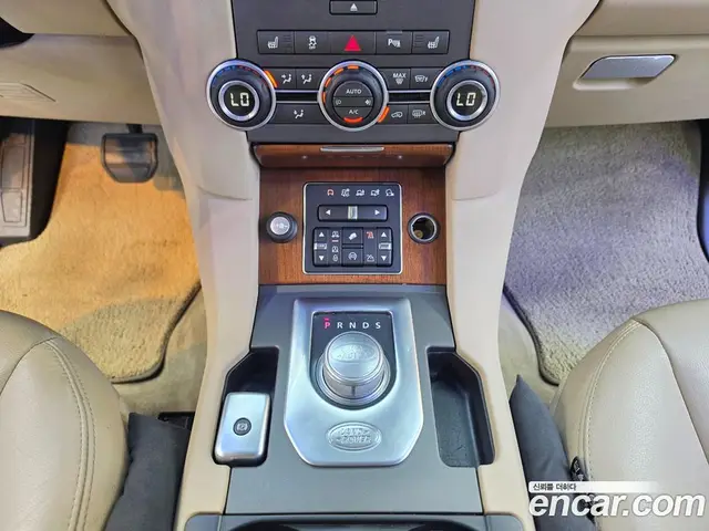 Land Rover Discovery 2016 3.0 автомат (гидро), миниатюра 10