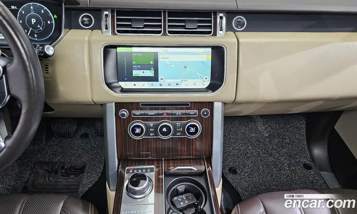 Land Rover Range Rover 2017 4.4 автомат (гидро), фото 15