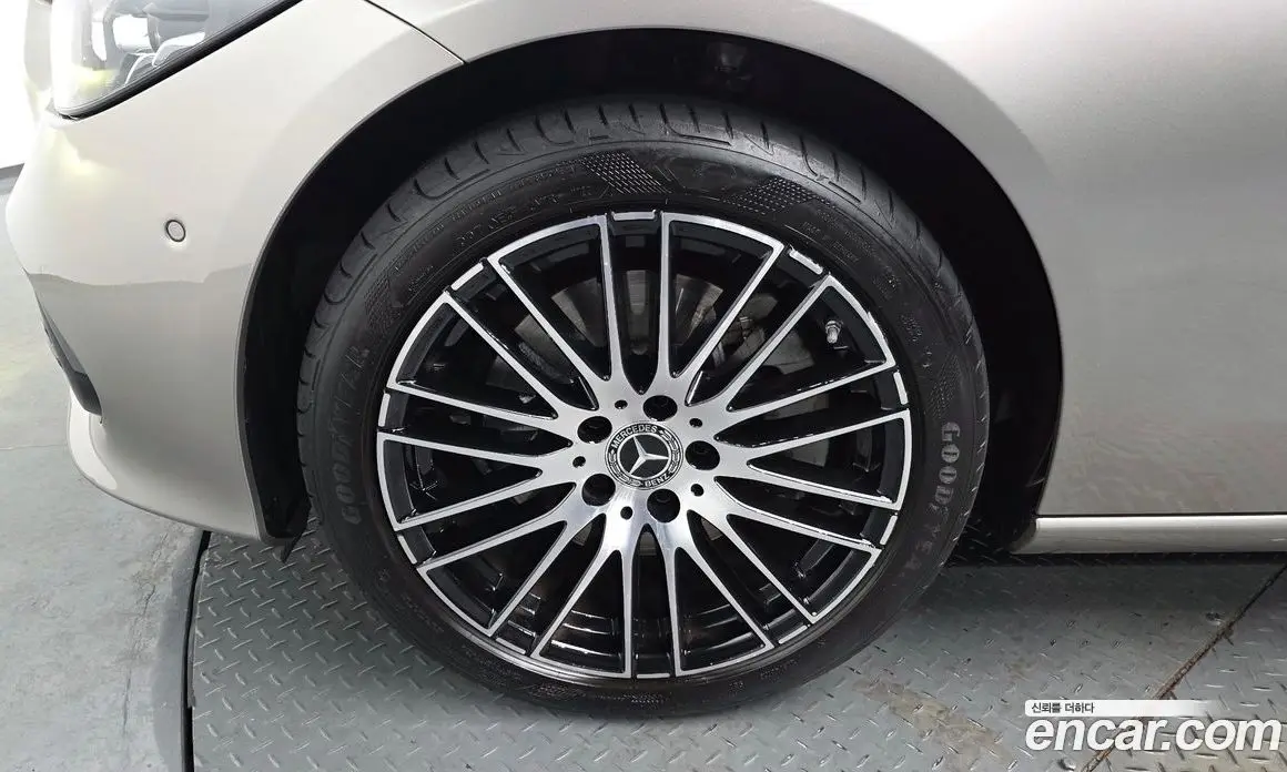 Mercedes-Benz C-Class 2022 2.0 автомат (гидро), фото 5 Mercedes-Benz C-Class 2022 2.0 автомат (гидро), фото 5