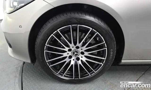 Mercedes-Benz C-Class 2022 2.0 автомат (гидро), миниатюра 5 Mercedes-Benz C-Class 2022 2.0 автомат (гидро), миниатюра 5