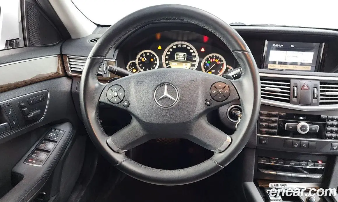 Mercedes-Benz E-Class 2012 1.8 автомат (гидро), фото 15