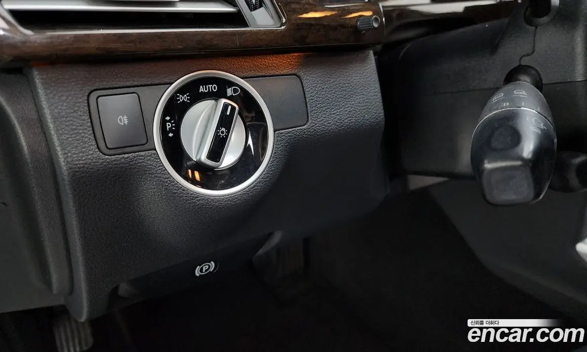 Mercedes-Benz E-Class 2012 1.8 автомат (гидро), фото 17