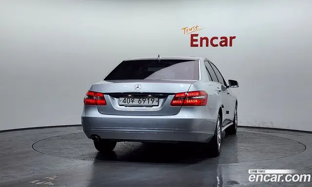 Mercedes-Benz E-Class 2012 1.8 автомат (гидро), миниатюра 4