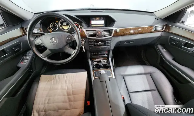 Mercedes-Benz E-Class 2012 1.8 автомат (гидро), миниатюра 7