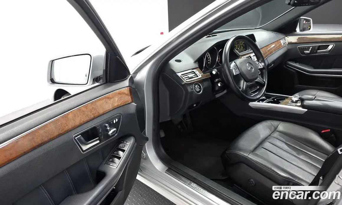 Mercedes-Benz E-Class 2014 3.5 автомат (гидро), фото 11 Mercedes-Benz E-Class 2014 3.5 автомат (гидро), фото 11