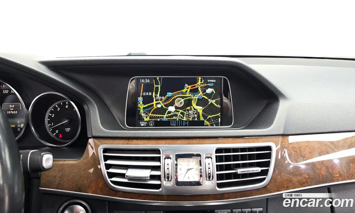 Mercedes-Benz E-Class 2014 3.5 автомат (гидро), фото 14 Mercedes-Benz E-Class 2014 3.5 автомат (гидро), фото 14