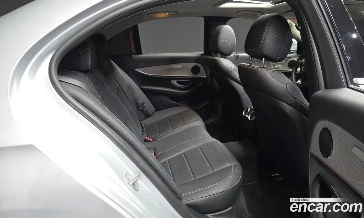 Mercedes-Benz E-Class 2018 2.0 автомат (гидро), фото 17