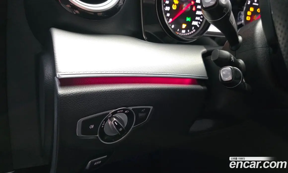 Mercedes-Benz E-Class 2018 2.0 автомат (гидро), фото 28