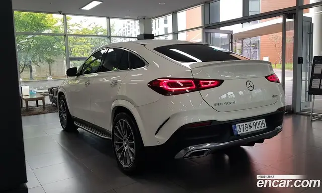 Mercedes-Benz GLE-Class 2023 2.9 автомат (гидро), миниатюра 2