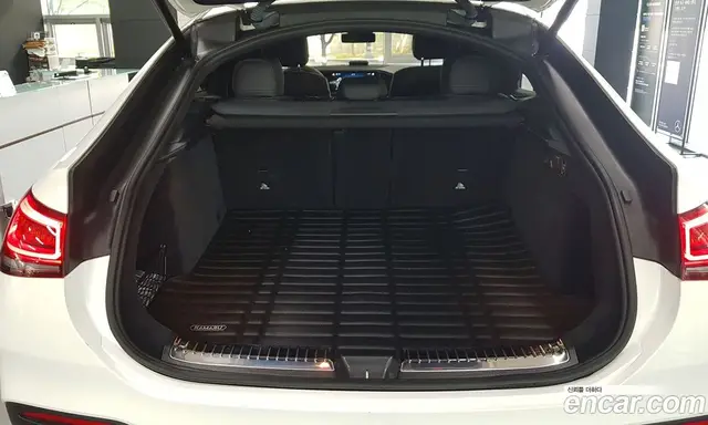 Mercedes-Benz GLE-Class 2023 2.9 автомат (гидро), миниатюра 11