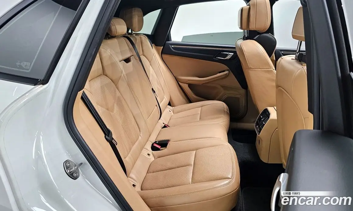 Porsche Macan 2018 2.0 автомат (гидро), фото 12 Porsche Macan 2018 2.0 автомат (гидро), фото 12