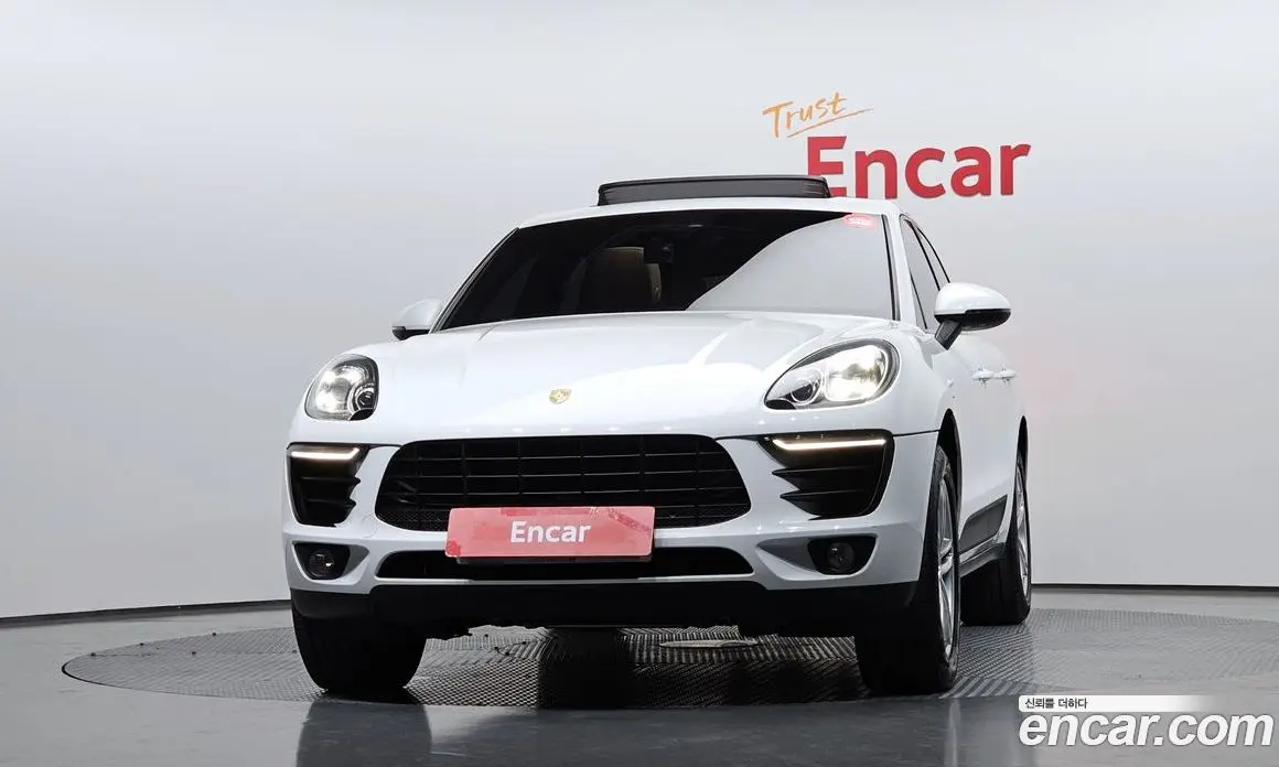 Porsche Macan 2018 2.0 автомат (гидро), фото 3 Porsche Macan 2018 2.0 автомат (гидро), фото 3