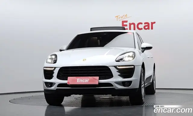 Porsche Macan 2018 2.0 автомат (гидро), миниатюра 3 Porsche Macan 2018 2.0 автомат (гидро), миниатюра 3