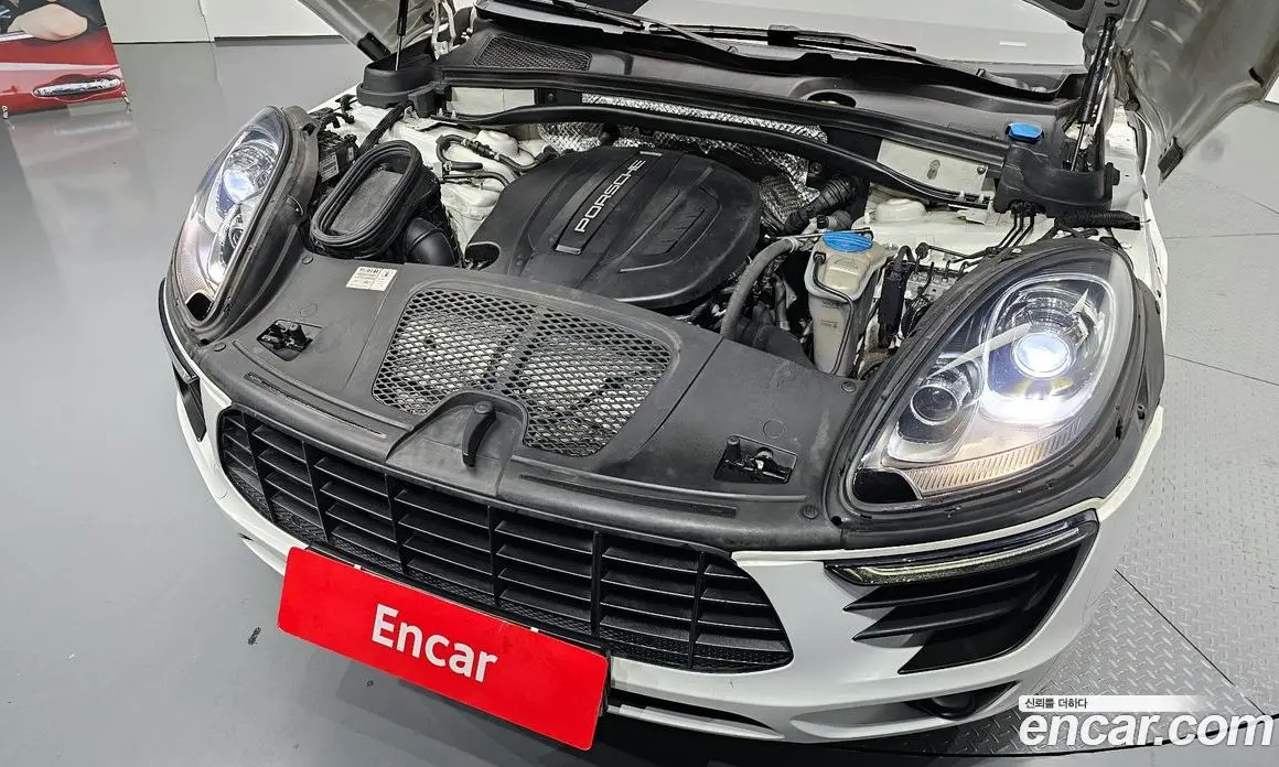 Porsche Macan 2018 2.0 автомат (гидро), фото 6 Porsche Macan 2018 2.0 автомат (гидро), фото 6