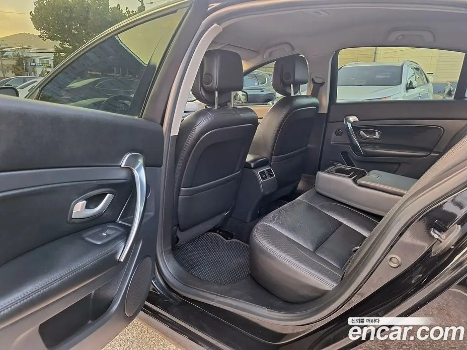Renault (Samsung) SM5 2013 2.0 автомат (гидро), фото 9 Renault (Samsung) SM5 2013 2.0 автомат (гидро), фото 9