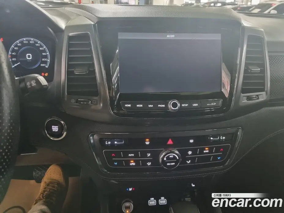 SsangYong Rexton 2023 2.2 автомат (гидро), фото 14