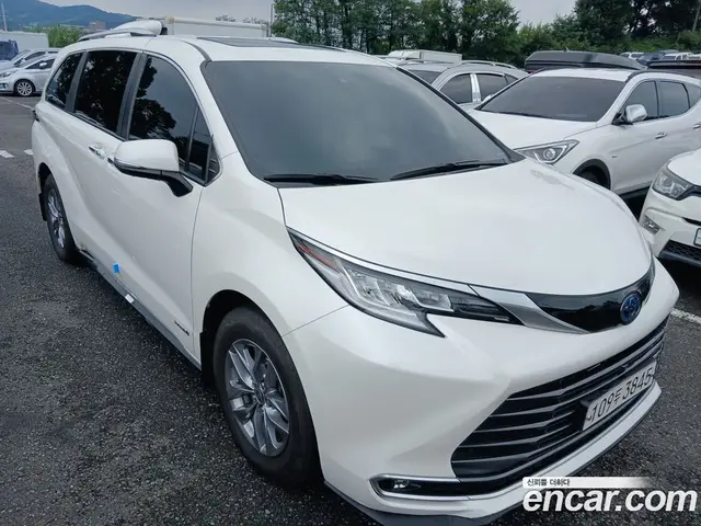 Toyota Sienna 2021 2.5 автомат (гидро), миниатюра 2