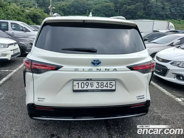 Toyota Sienna 2021 2.5 автомат (гидро), миниатюра 4