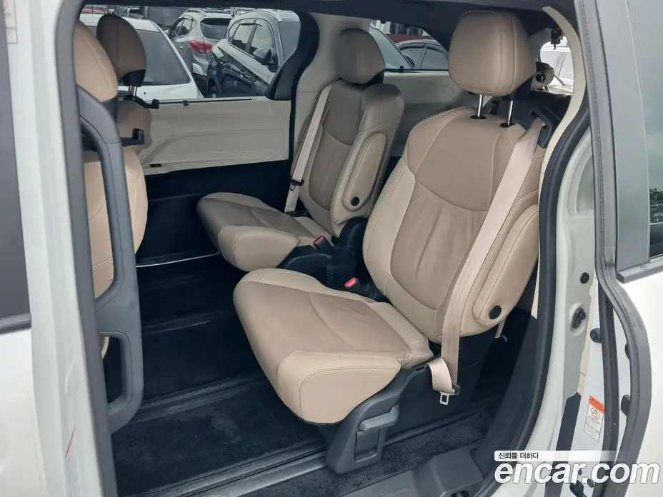 Toyota Sienna 2021 2.5 автомат (гидро), фото 6