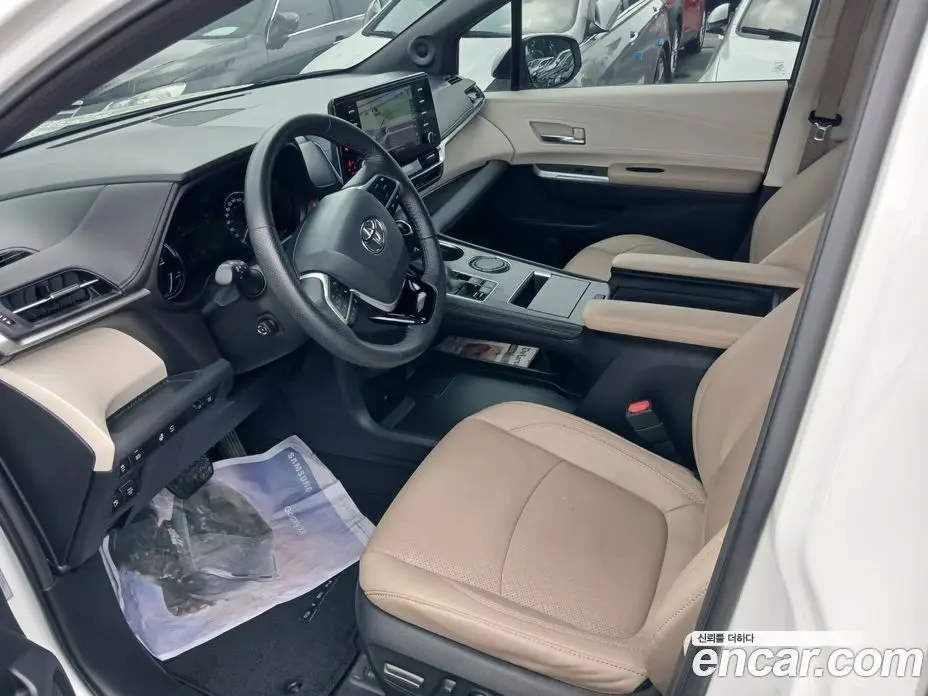 Toyota Sienna 2021 2.5 автомат (гидро), фото 7
